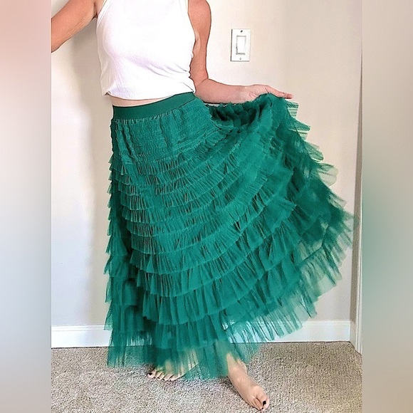Dark Green Boho maxi skirt with mesh ruffle hem. Super cute and comfy. - Picture 5 of 7